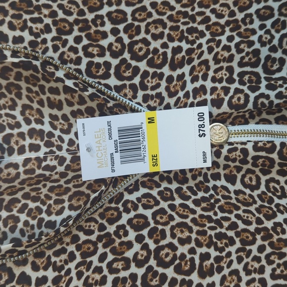 NWT leopard print sleeveless top. - Picture 4 of 5